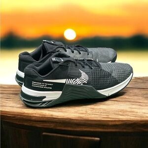 Nike Metcon 8 Black Shoes Size 10.5.